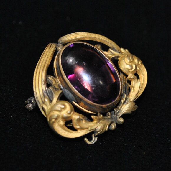 Antique Art Nouveau Gold-plated Brooch with Amethyst Glass and Watch Loop - Picture 3 of 8